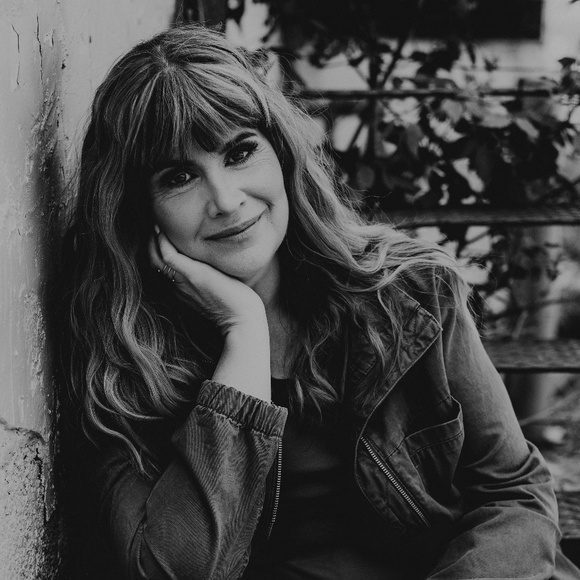 Meet your Posher, Christine - Picture 1 of 1